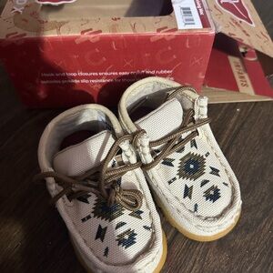 Twisted X Kids Moccasins - Cream and Brown